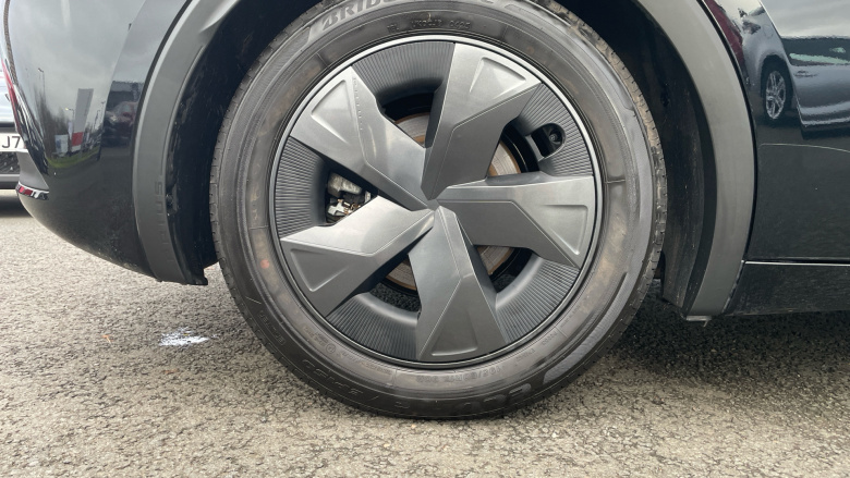 Toyota Prius 2.0 PHEV Design 5dr CVT Hatchback